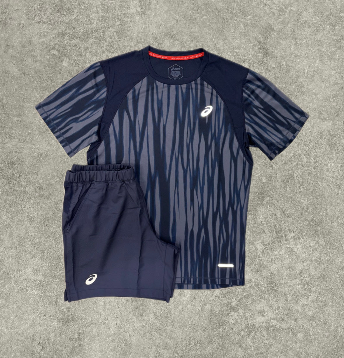 Asics Road All Over Print T-shirt & 7” Short Set - Midnight Blue