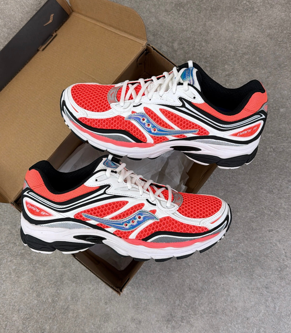 Saucony ProGrid Omni 9 - White Vizired