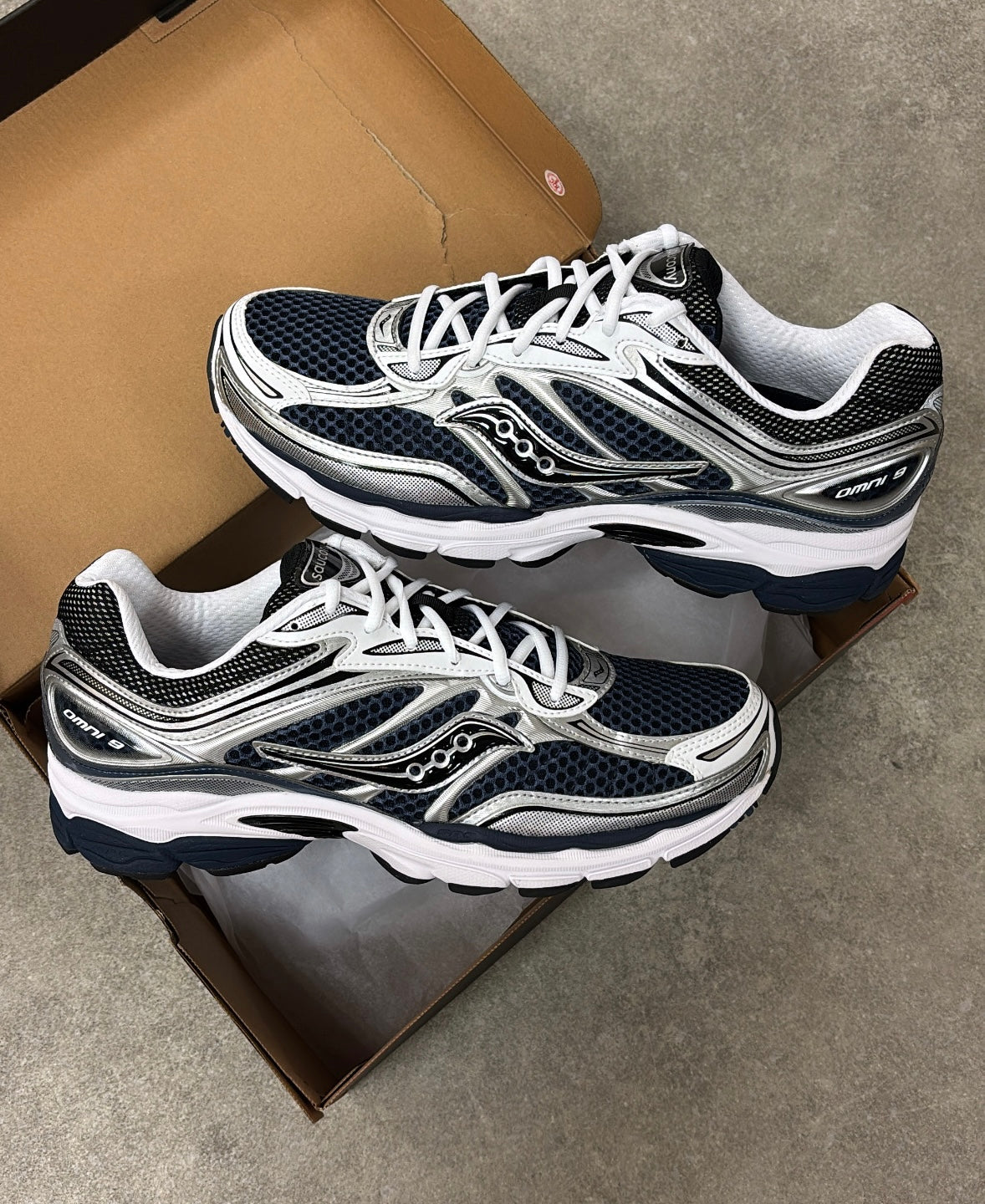 Saucony ProGrid Omni 9 - Deep Navy