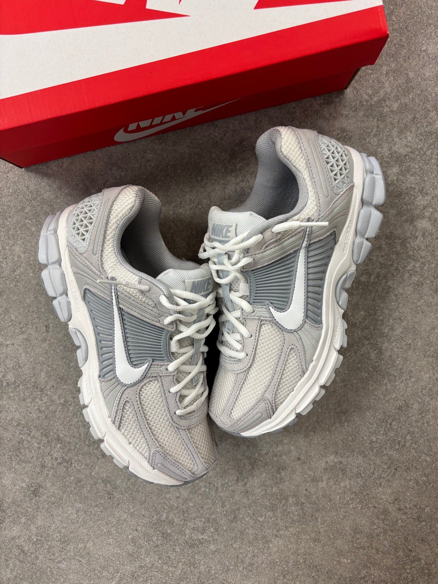 Nike Zoom Vomero 5 - Pure Platinum