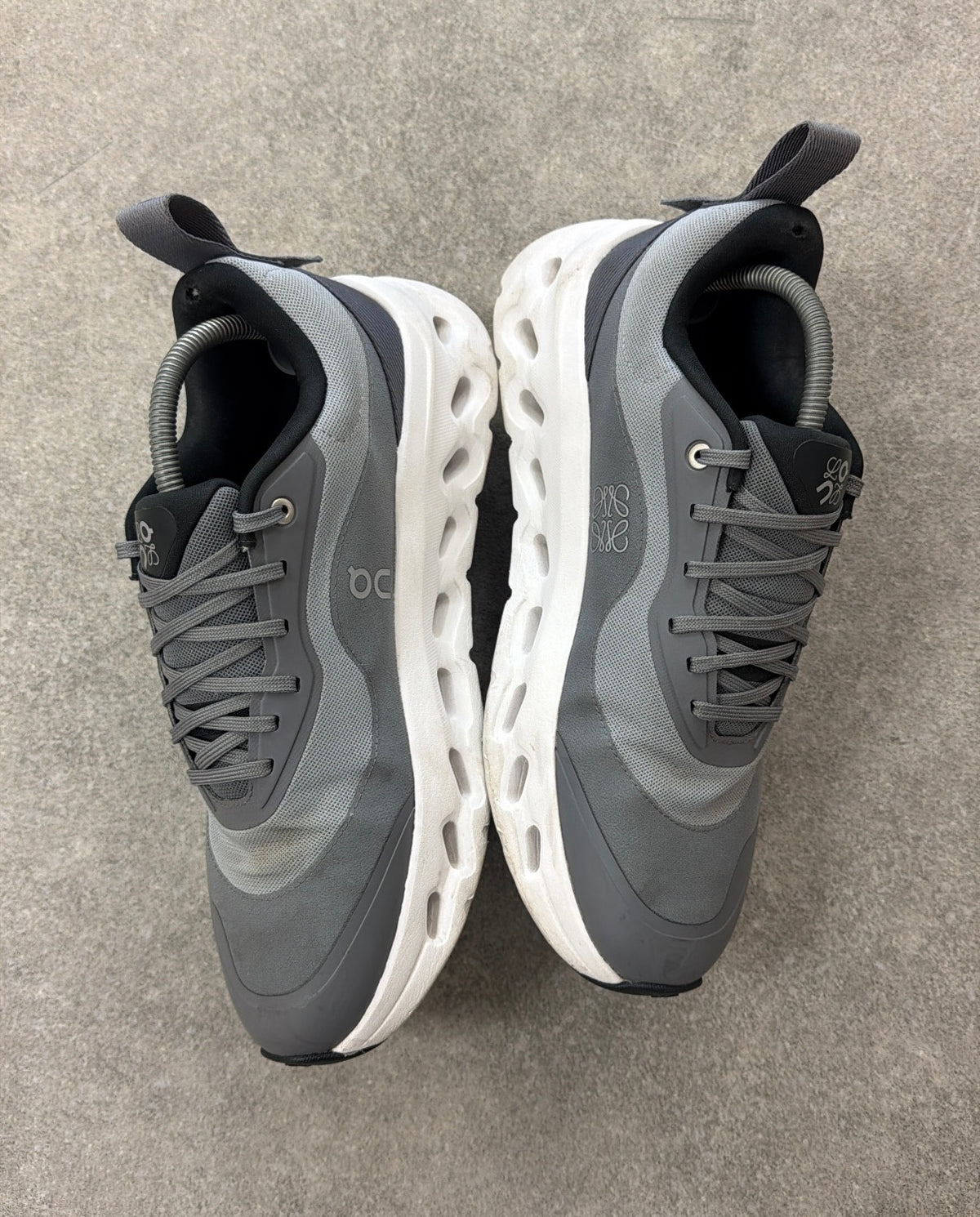 ON x Loewe Cloudtilt 2.0 - Grey (UK9)