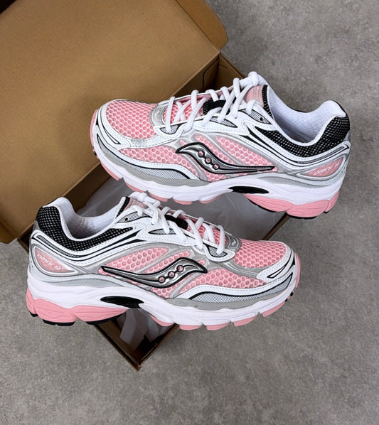 Saucony ProGrid Omni 9 - White Touch