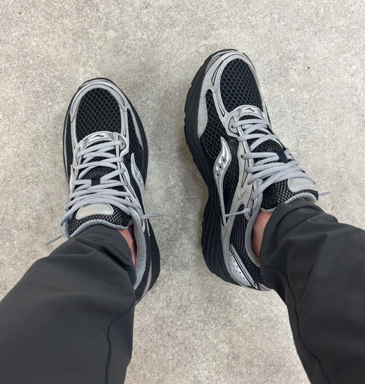 Saucony ProGrid Omni 9 - Black Silver