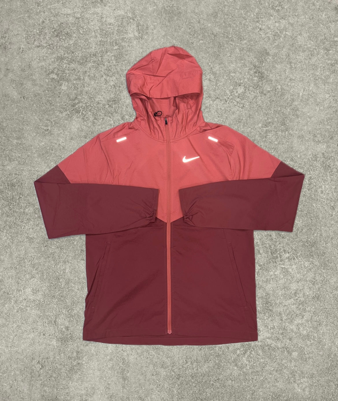 Nike UV Windrunner - Adobe Red