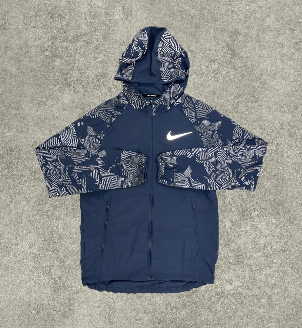 Nike Flash Windrunner - Navy *PRELOVED - 8/10 condition*