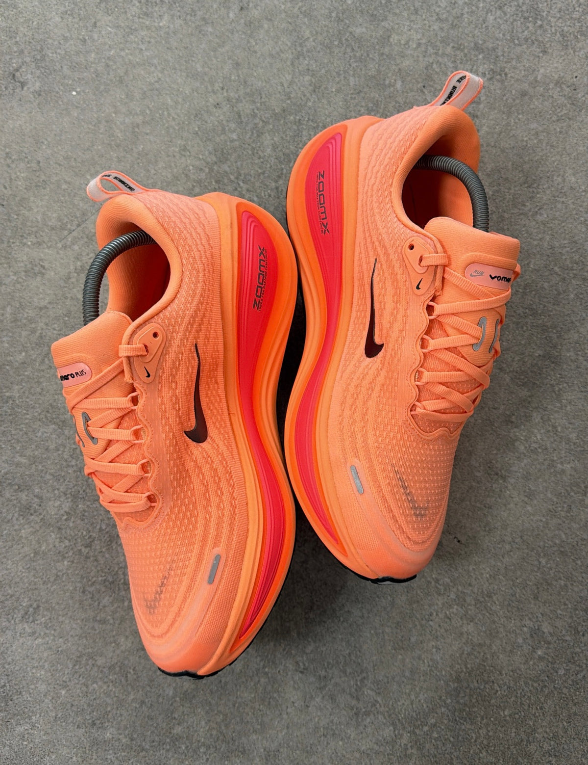 Nike Vomero Plus - Orange Pulse (UK8)
