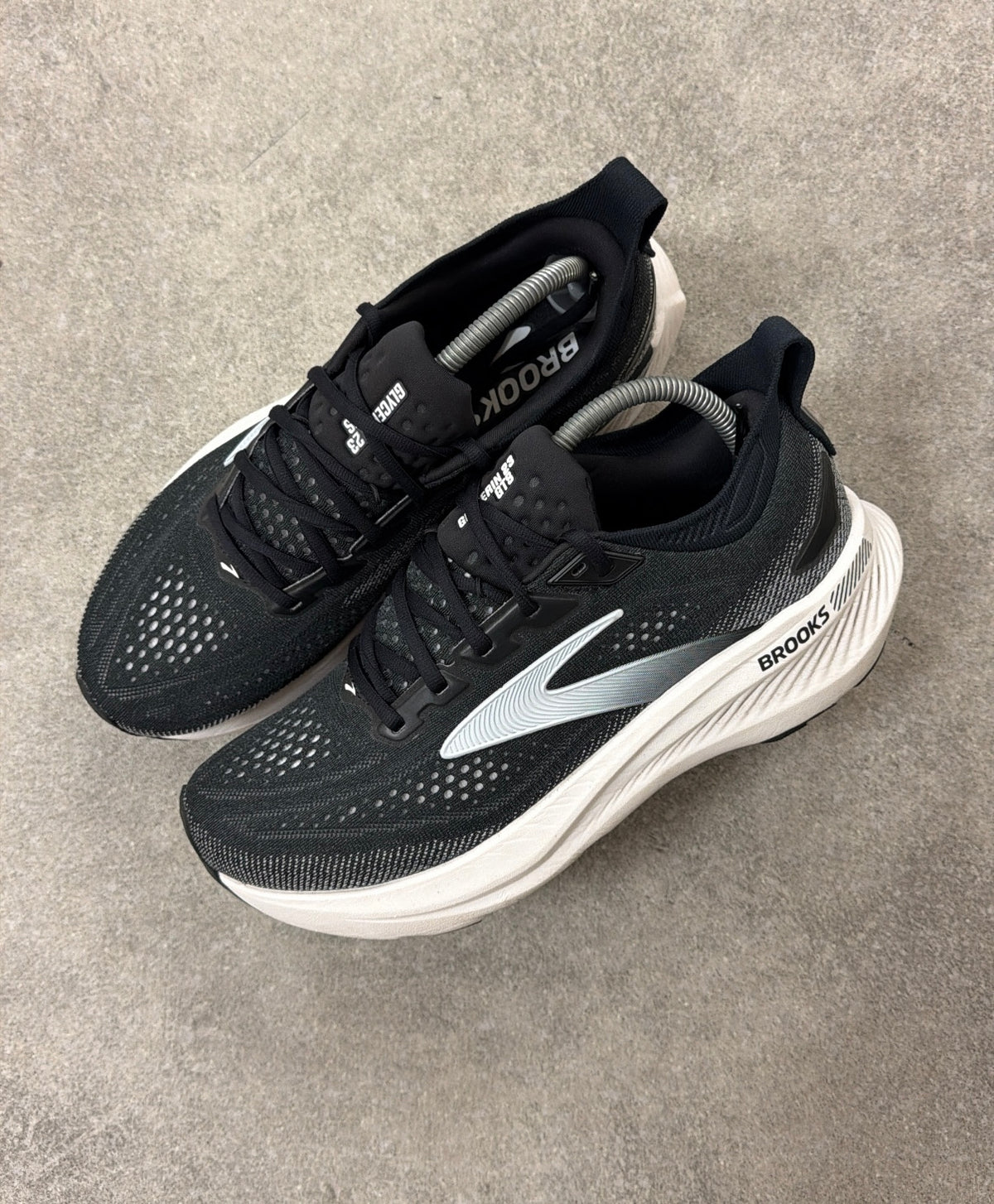 Brooks Glycerin 23 GTS - Black White (UK8)