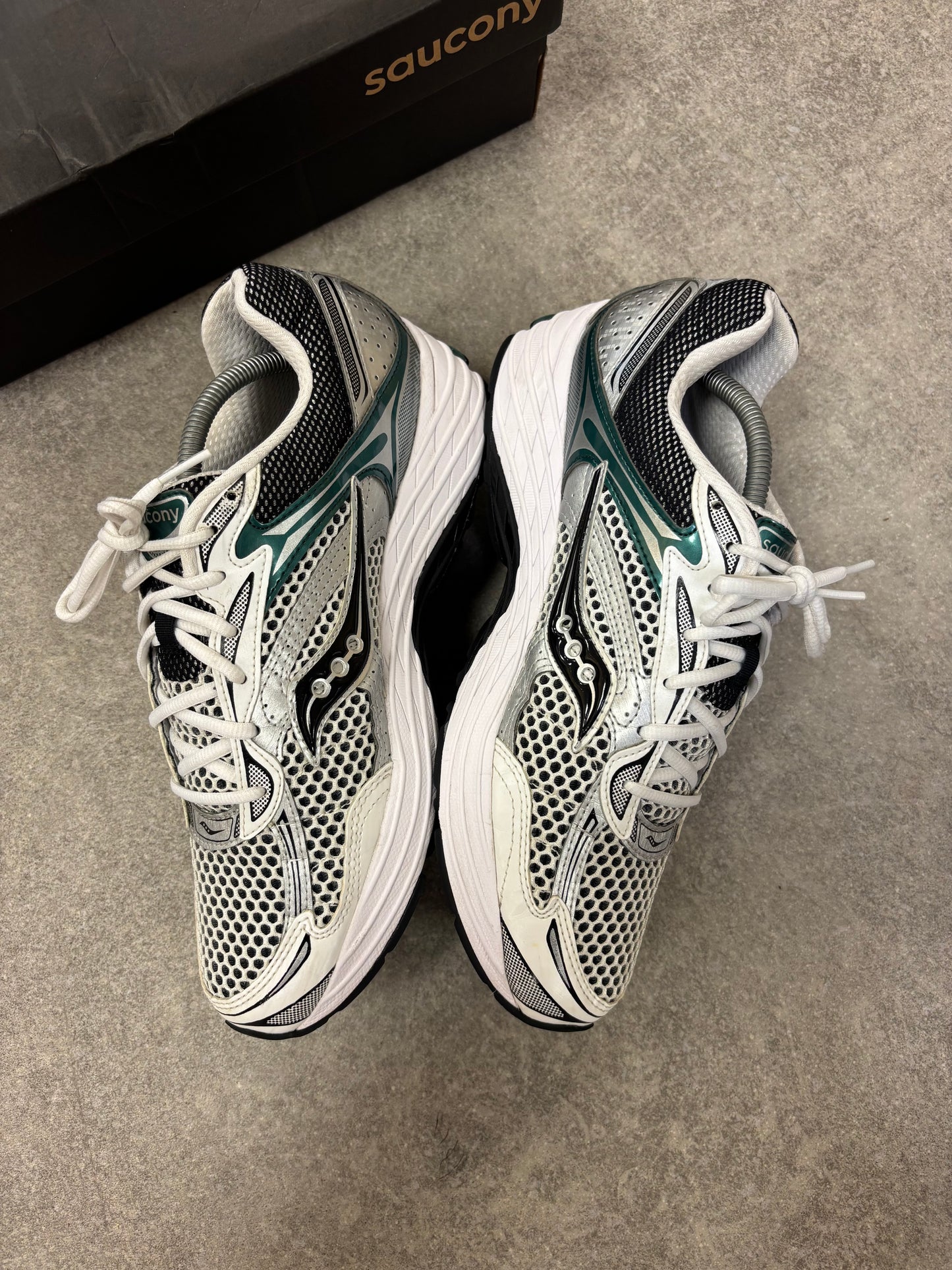 Saucony ProGrid Omni 9 - Pine Green