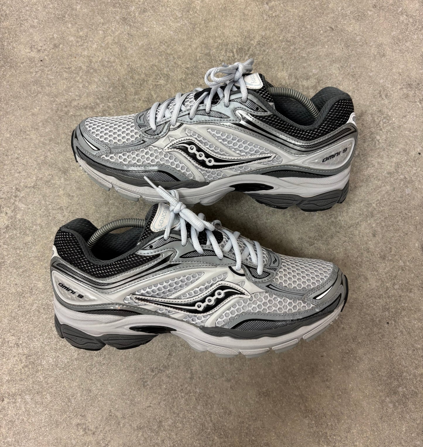 Saucony ProGrid Omni 9 - Microchip