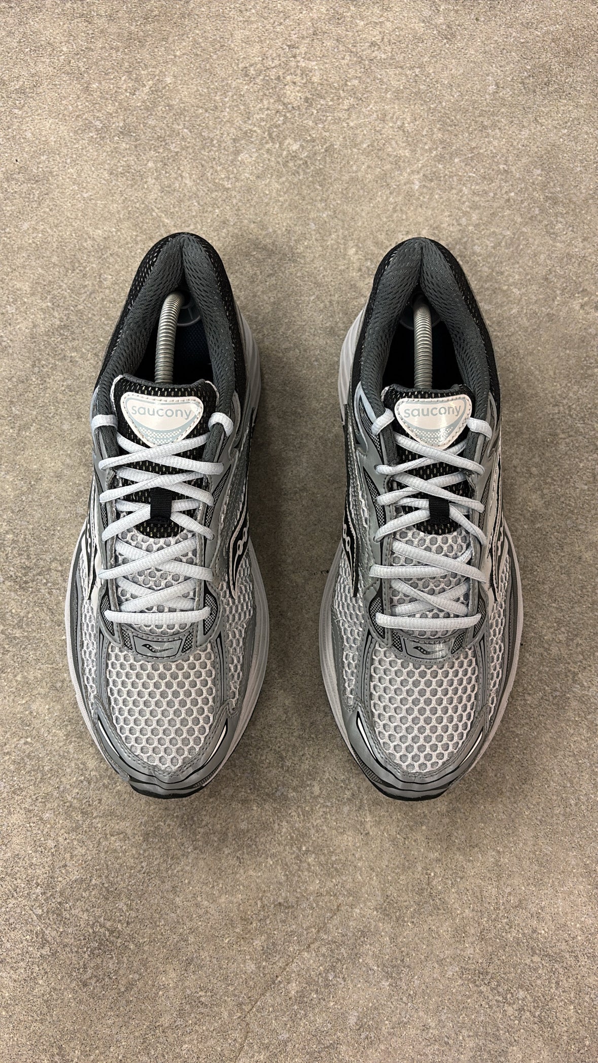 Saucony ProGrid Omni 9 - Microchip