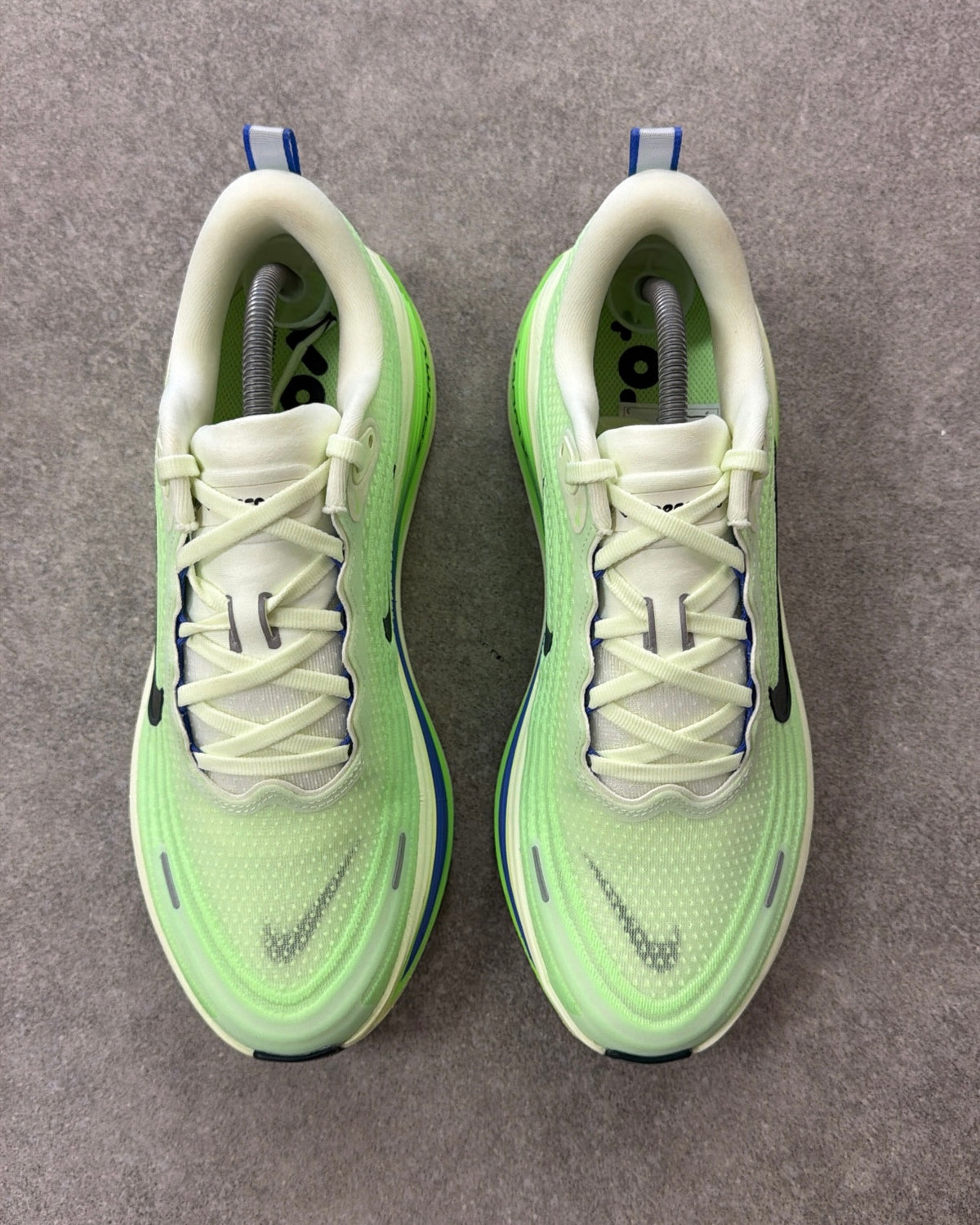 Nike Vomero Plus - Volt (UK8.5)