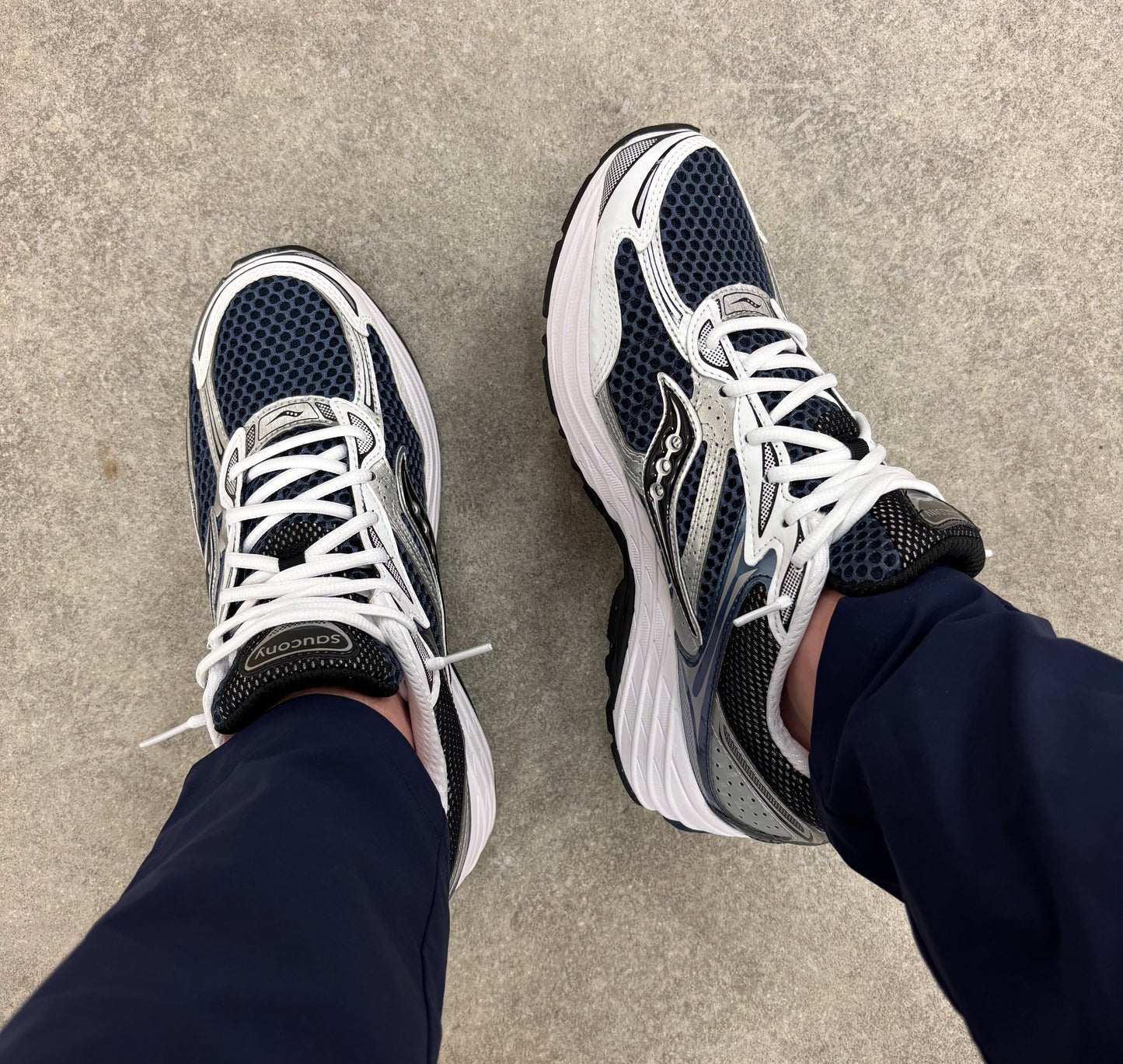 Saucony ProGrid Omni 9 - Deep Navy