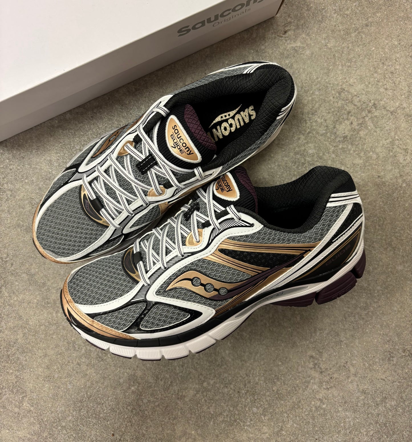 Saucony ProGrid Guide 7 - White Bronze