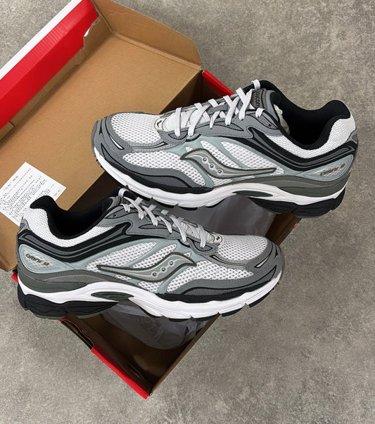 Saucony ProGrid Omni 9 - White Grey