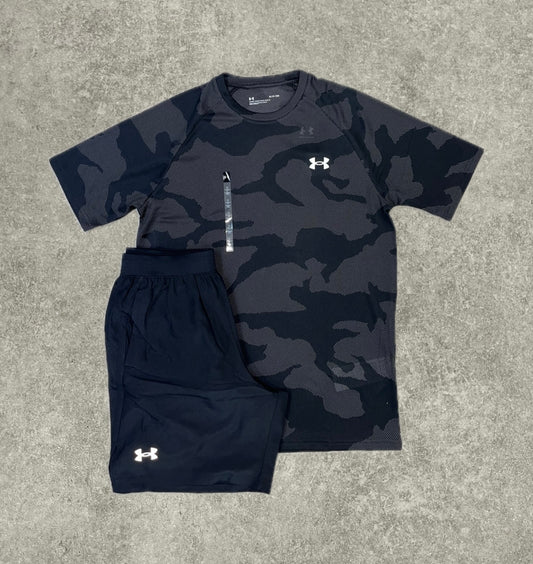 Under Armour Camo T-shirt & ‘Launch’ 7” Short Set - Black