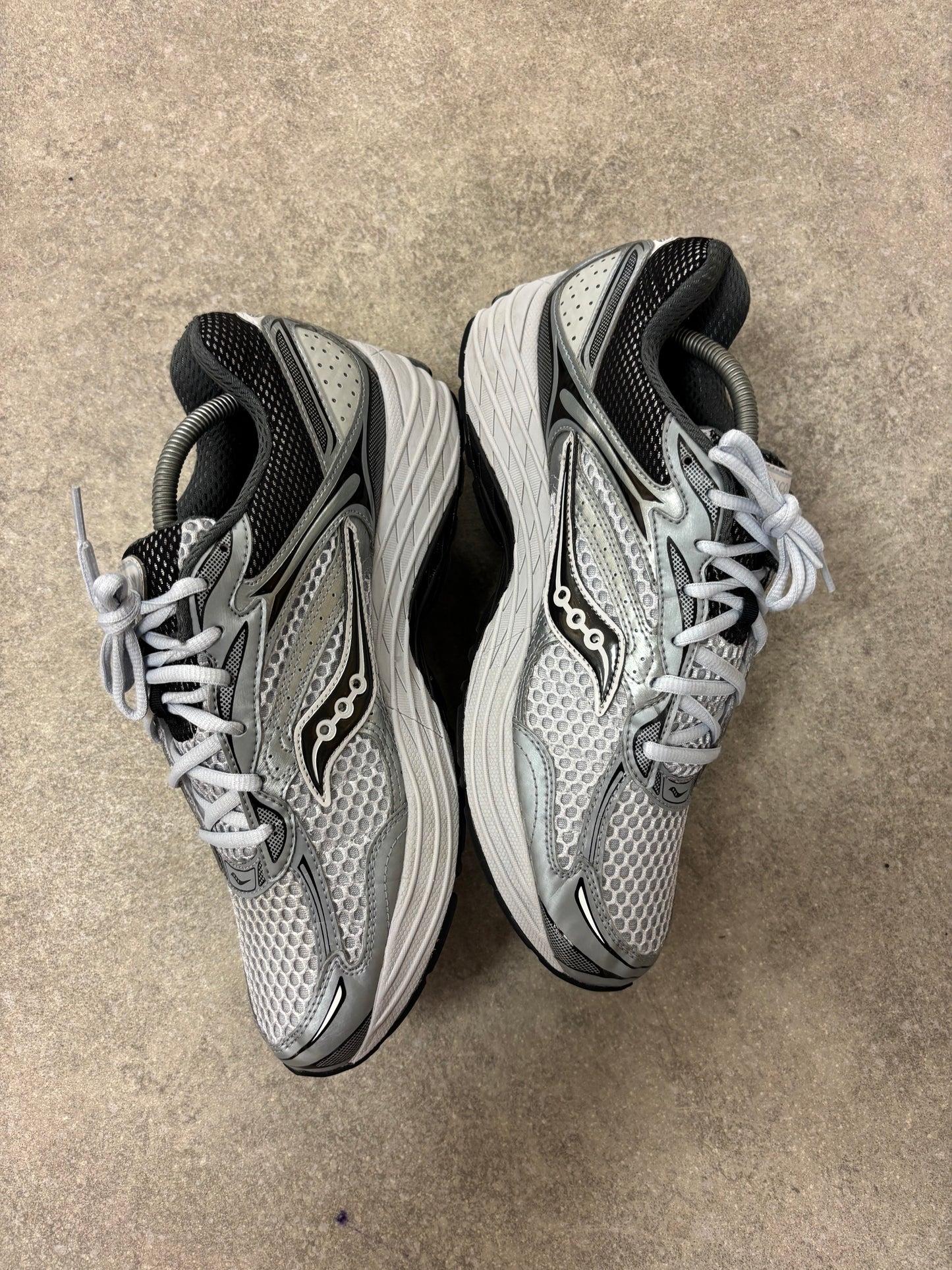 Saucony ProGrid Omni 9 - Microchip