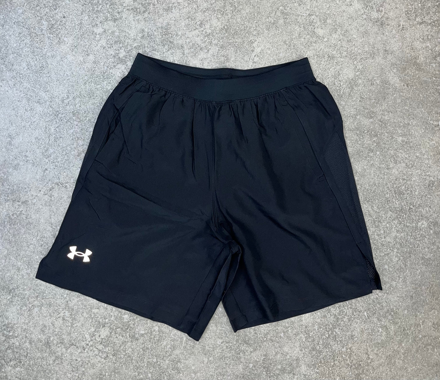 Under Armour ‘Launch’ 7” Shorts - Black