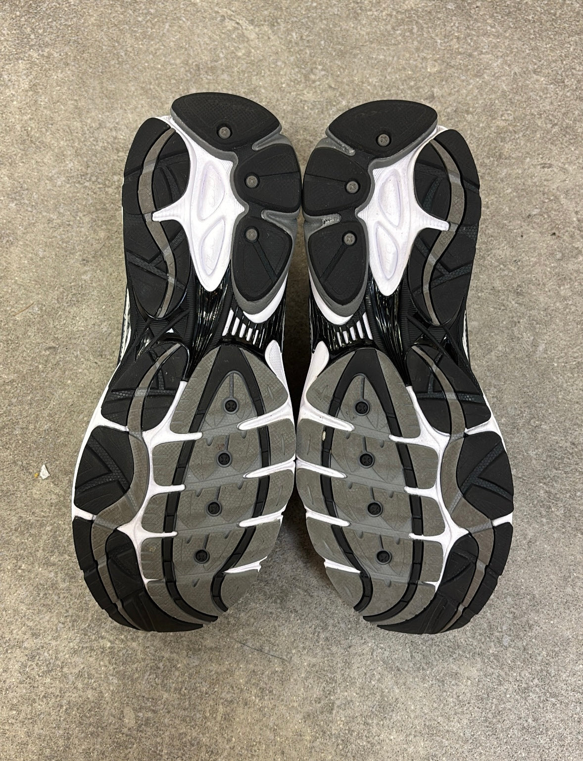 Saucony ProGrid Omni 9 - Grey Silver