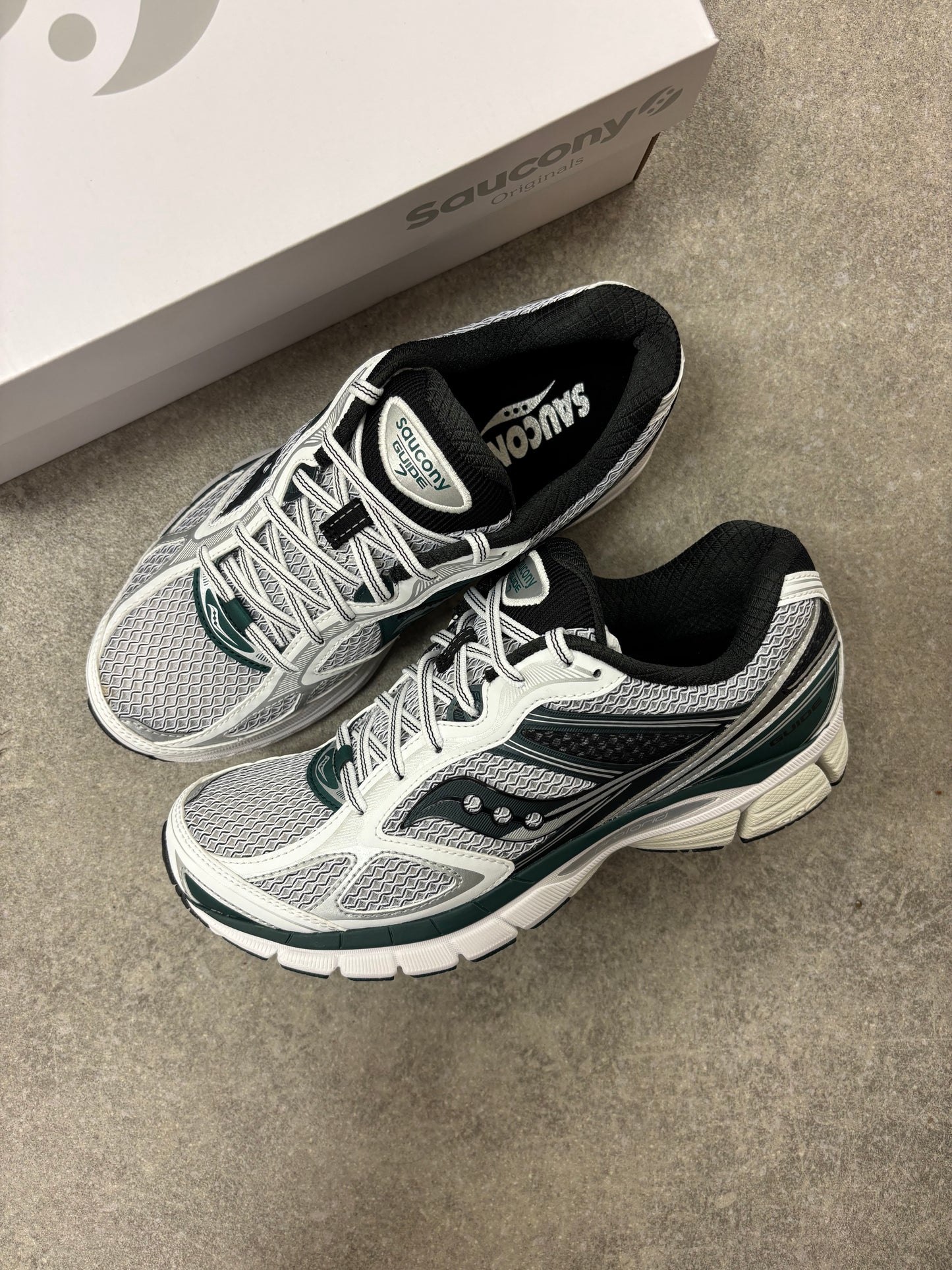 Saucony ProGrid Guide 7 - Pine Green